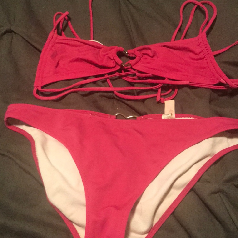 Victoria’s Secret bikini